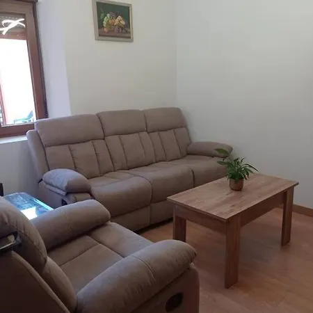 Agradable Casa Antigua Reformada Con Patio Holiday home