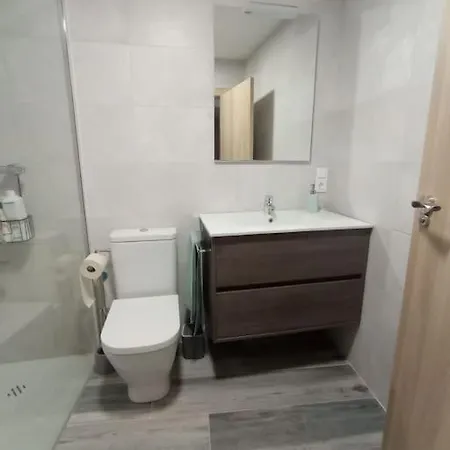 Casa de Férias Agradable Casa Antigua Reformada Con Patio Espejon