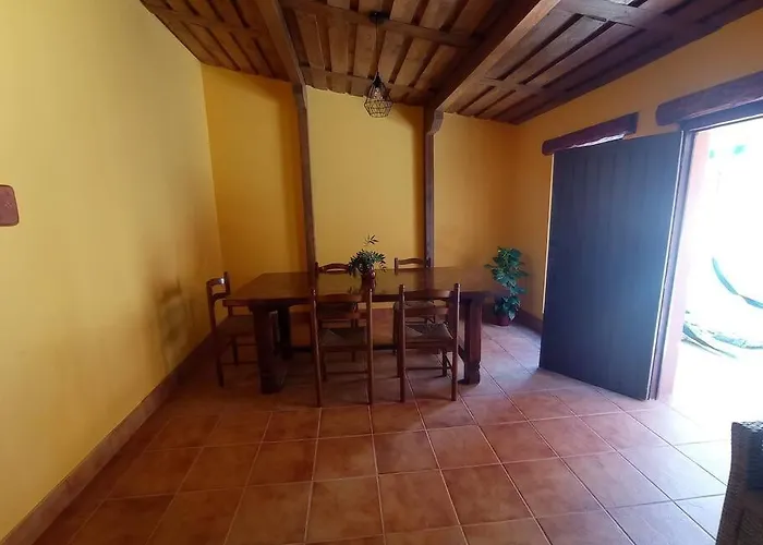 Agradable Casa Antigua Reformada Con Patio Hébergement de vacances Espejon