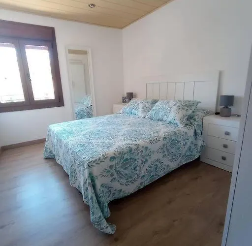 펜션 Agradable Casa Antigua Reformada Con Patio *